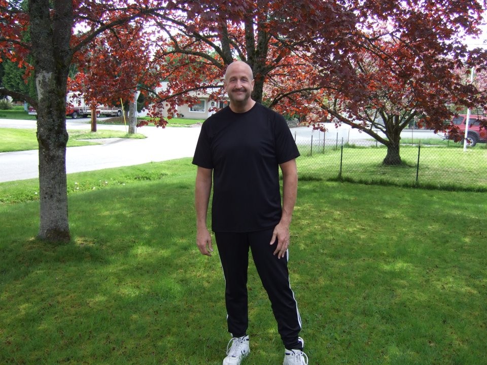 David Vasconi after losing 197 pounds getting ready for a run. 